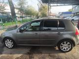 Volkswagen Golf 2004 годаүшін3 500 000 тг. в Алматы