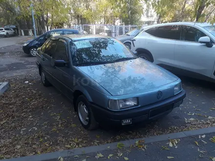 Volkswagen Passat 1989 года за 1 800 000 тг. в Караганда – фото 2