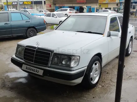 Mercedes-Benz E 220 1992 года за 2 500 000 тг. в Шымкент – фото 20