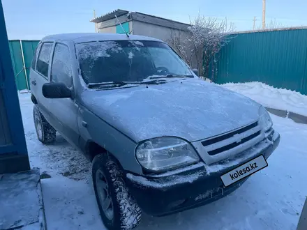 Chevrolet Niva 2003 года за 2 000 000 тг. в Кокшетау – фото 2