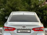 Toyota Camry 2020 года за 16 200 000 тг. в Шымкент – фото 5