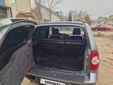 Chevrolet Niva 2014 года за 3 500 000 тг. в Уральск – фото 2