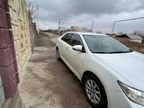 Toyota Camry 2012 года за 9 970 000 тг. в Шымкент – фото 2