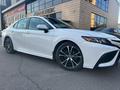 Toyota Camry 2021 годаfor13 500 000 тг. в Шымкент – фото 2