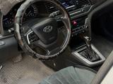 Hyundai Elantra 2018 годаүшін5 800 000 тг. в Шымкент – фото 4