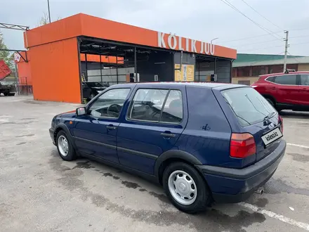 Volkswagen Golf 1994 года за 2 150 000 тг. в Алматы – фото 28