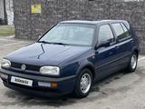 Volkswagen Golf 1994 годаүшін2 150 000 тг. в Алматы