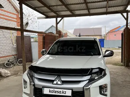 Mitsubishi L200 2023 года за 13 450 000 тг. в Атырау