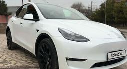 Tesla Model Y 2023 года за 21 000 000 тг. в Алматы