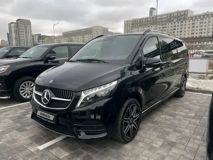 Mercedes-Benz V 300 2023 года за 59 500 000 тг. в Астана