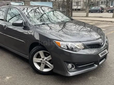 Toyota Camry 2013 года за 9 000 000 тг. в Алматы – фото 15