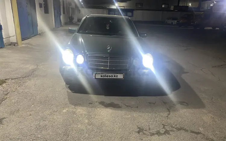 Mercedes-Benz E 280 1997 годаүшін2 700 000 тг. в Алматы
