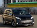 Toyota Sienna 2012 годаfor10 800 000 тг. в Атырау