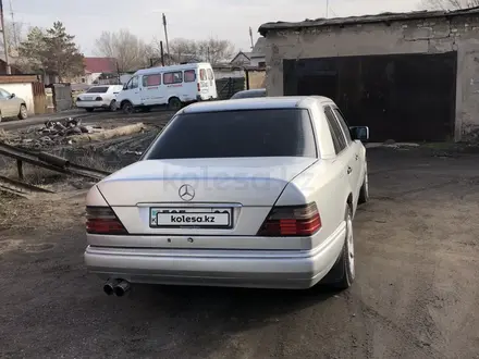 Mercedes-Benz E 280 1993 года за 2 300 000 тг. в Шахтинск – фото 3