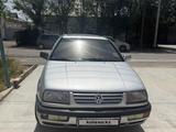 Volkswagen Vento 1993 года за 1 200 000 тг. в Туркестан