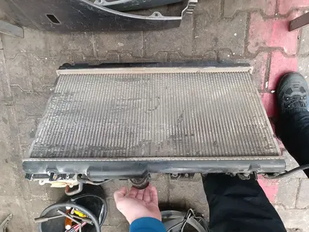 Основной радиатор дефузор вентилятор за 70 000 тг. в Алматы – фото 3