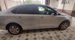 Volkswagen Polo 2015 года за 3 700 000 тг. в Шымкент – фото 4