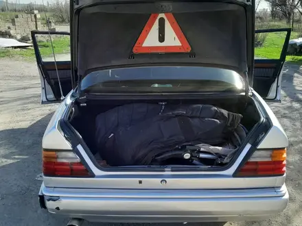 Mercedes-Benz E 220 1995 года за 1 400 000 тг. в Тараз – фото 5