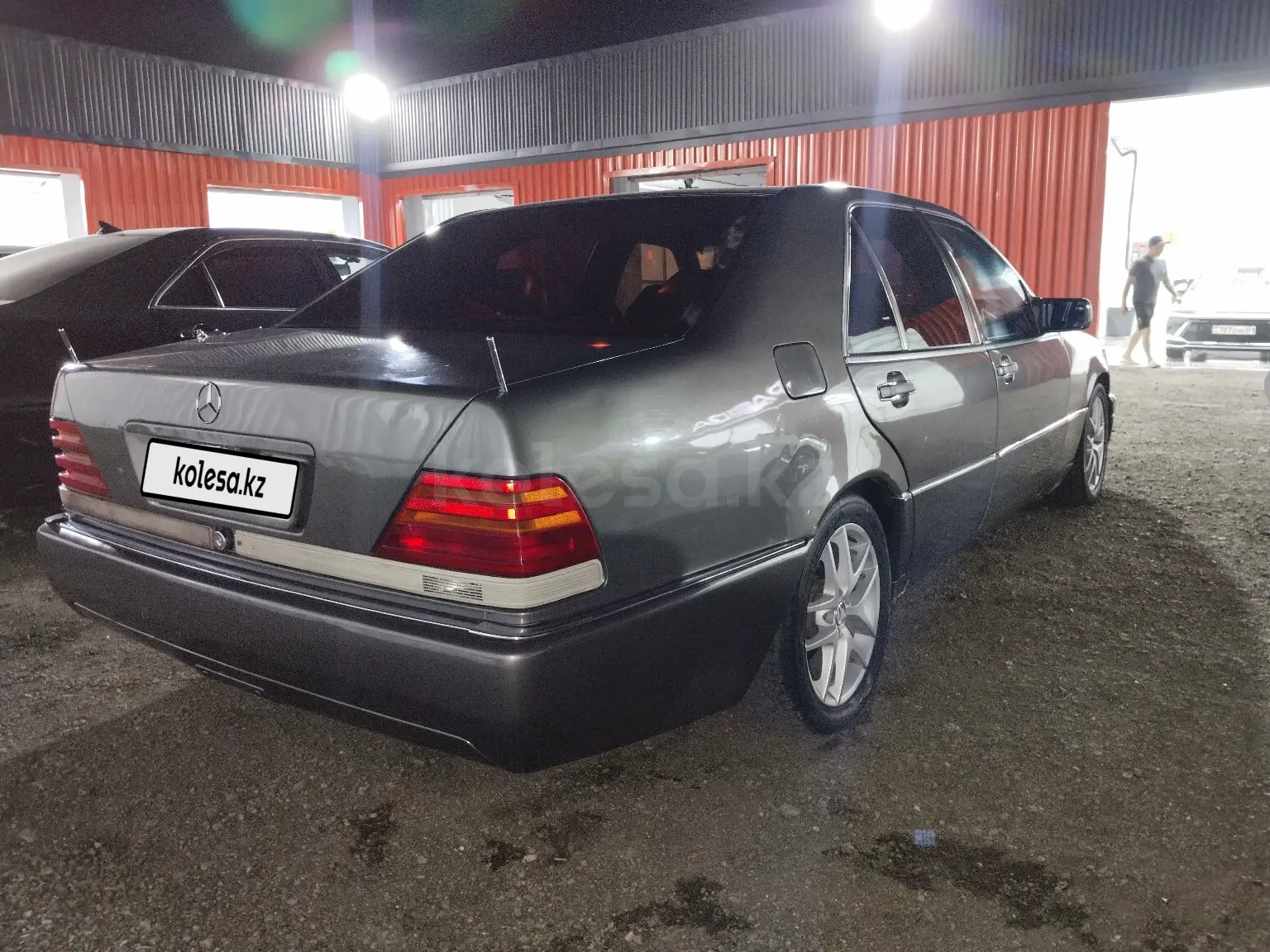 Mercedes-Benz S-Class, 1992
