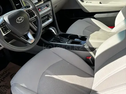 Hyundai Sonata 2019 года за 7 000 000 тг. в Алматы – фото 8