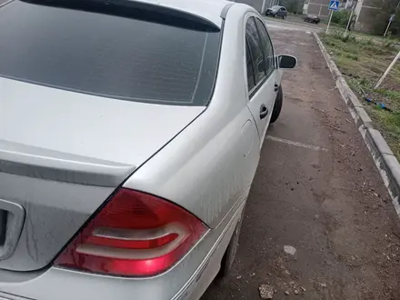 Mercedes-Benz C 200 2005 года за 4 000 000 тг. в Караганда – фото 15