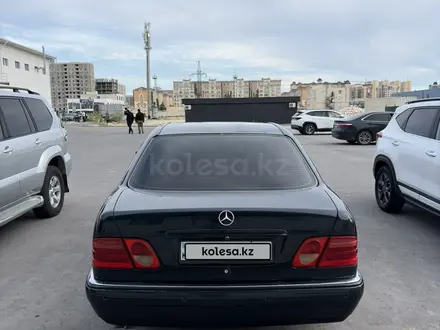 Mercedes-Benz E 280 1996 года за 2 800 000 тг. в Актау – фото 5