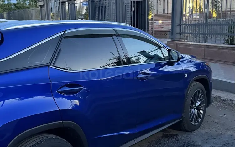Lexus RX 200t 2018 года за 24 000 000 тг. в Астана