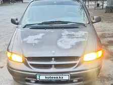 Dodge Caravan, 1998