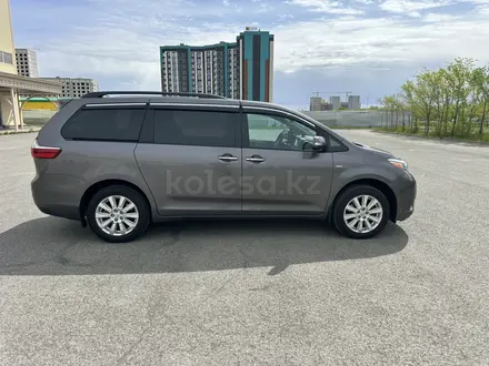 Toyota Sienna 2016 года за 14 121 428 тг. в Атырау – фото 3