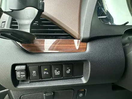 Toyota Sienna 2016 года за 14 121 428 тг. в Атырау – фото 23