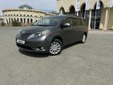 Toyota Sienna 2016 годаүшін14 121 428 тг. в Атырау – фото 2