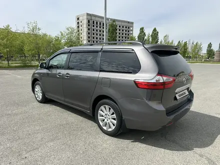 Toyota Sienna 2016 года за 14 121 428 тг. в Атырау – фото 5