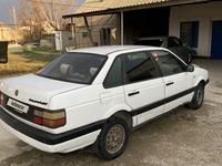 Volkswagen Passat 1992 годаfor1 000 000 тг. в Каратау