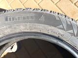 ОДНА шина 225/55 R17 — "Pirelli Winter Carving Edge" (Германия) за 18 000 тг. в Астана – фото 5