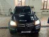 Mercedes-Benz GL 450 2006 года за 6 500 000 тг. в Астана – фото 2