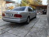 Mercedes-Benz E 320 1997 года за 3 000 000 тг. в Тараз – фото 3