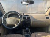 Kia Rio 2003 года за 2 300 000 тг. в Актобе – фото 4