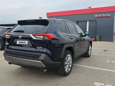 Toyota RAV4 2020 года за 11 000 000 тг. в Алматы – фото 4