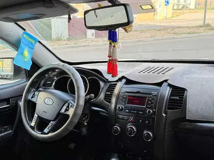 Kia Sorento 2011 года за 6 900 000 тг. в Актау – фото 2