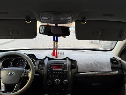 Kia Sorento 2011 года за 6 900 000 тг. в Актау – фото 5