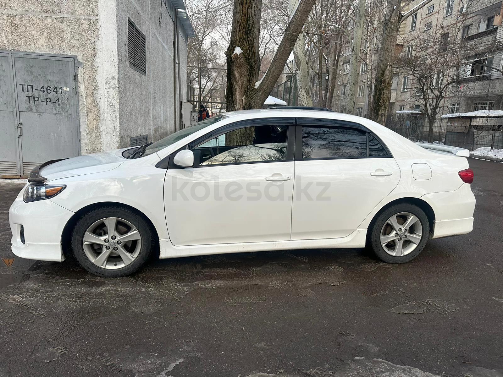 Toyota Corolla 2012 г.