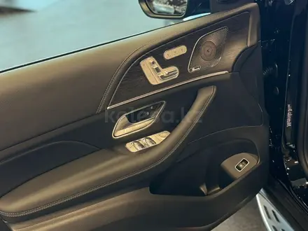 Mercedes-Benz GLS 450 4MATIC 2025 года за 92 971 680 тг. в Алматы – фото 4