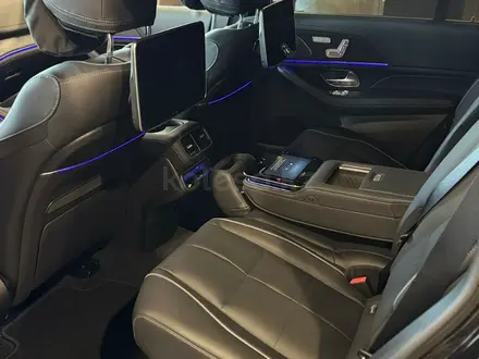 Mercedes-Benz GLS 450 4MATIC 2025 года за 92 971 680 тг. в Алматы – фото 5