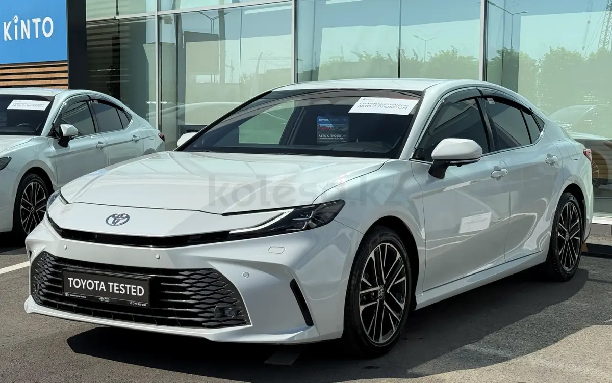 Toyota Camry Luxe