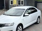 Skoda Rapid 2014 года за 4 300 000 тг. в Алматы – фото 4