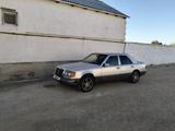 Mercedes-Benz E 230 1992 годаүшін1 200 000 тг. в Актау