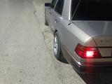 Mercedes-Benz E 220 1993 года за 1 350 000 тг. в Туркестан – фото 4