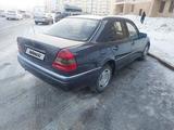 Mercedes-Benz C 180 1997 года за 2 100 000 тг. в Астана – фото 3