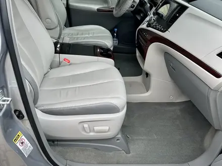 Toyota Sienna 2012 года за 14 300 000 тг. в Алматы – фото 18