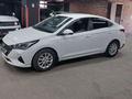 Hyundai Accent 2021 года за 7 100 000 тг. в Астана – фото 2